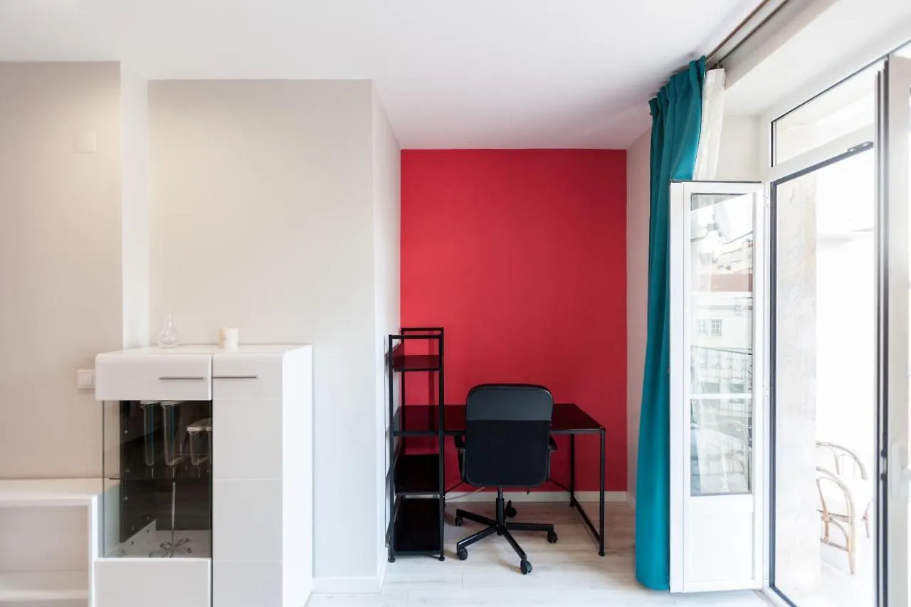 Flh Graca Colourful Apartment Lisbon
